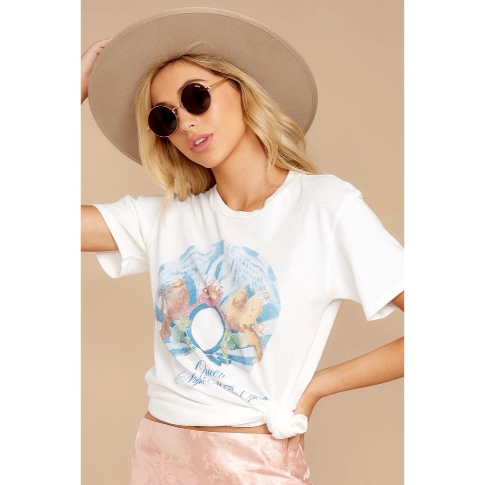 🎀 Daydreamer x Free People • Queen Boyfriend Tee